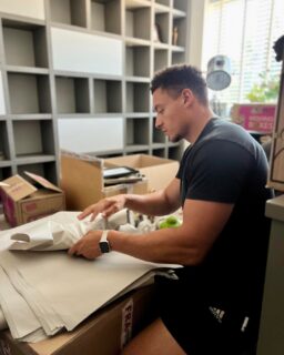 Another busy week of removals ahead! 🚚🏢🏡 

From packing 📦 unloading 🏠 long & short distance moves 🌍 We’ve got your move covered. Let us sort the heavy stuff, so you don’t have to💪🏽

Get in touch for a free quotation 😀
📞 01787 209660
📱 07438 889822
📧 Info@midasmovinggroup.co.uk
🌐 www.midasmovinggroup.co.uk

#EssexRemovals #SuffolkRemovals #LondonRemovals #removals #MovingMadeEasy #HomeMoving #OfficeRelocation #SecureStorage #ProfessionalRemovals #StressFreeMoves #AffordableRemovals #TrustedRemovals #HouseRemovals #BusinessMoves #FurnitureRemovals #LocalRemovals #NationwideRemovals #MovingTips #MovingDay #PackingServices #StorageSolutions